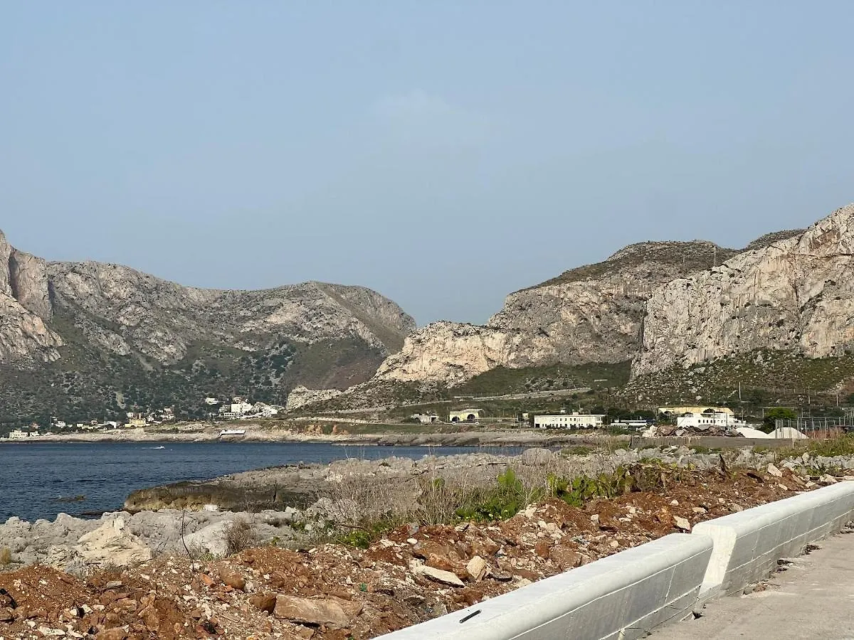 Apartment Lo Scorcio Sul Mare By Holiday World Isola delle Femmine